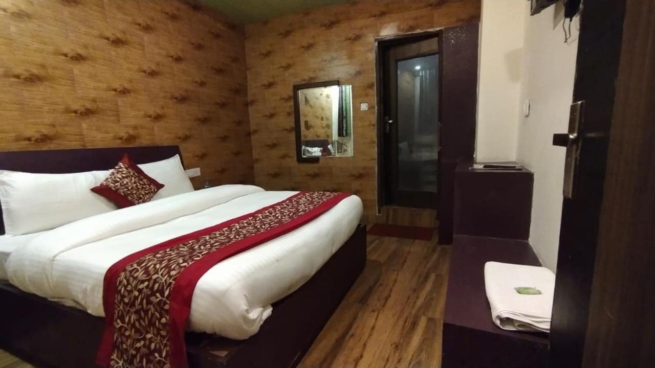 Magic Stays - Shimla Royale - Free Pickup From Railway Station Shimla Ngoại thất bức ảnh