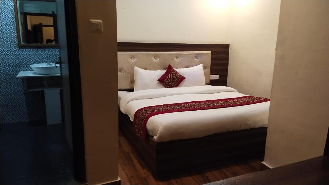 Magic Stays - Shimla Royale - Free Pickup From Railway Station Shimla Ngoại thất bức ảnh